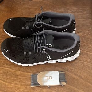 On Cloud Running Womens